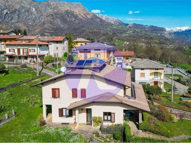 Villa in vendita a San Giovanni Bianco BG