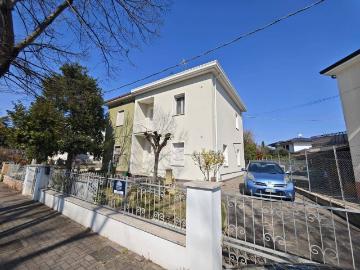 Villa in vendita a San Giovanni in Marignano RN