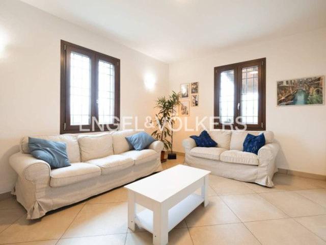 Villa in vendita a San Giovanni In Persiceto