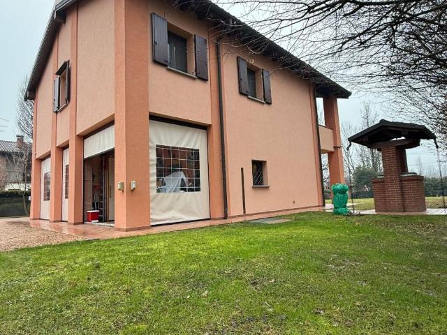 Villa in vendita a San Giovanni in Persiceto BO