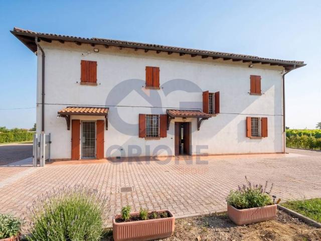 Villa in vendita a San Giovanni in Persiceto BO