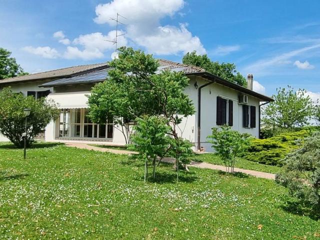 Villa in vendita a San Giovanni in Persiceto BO