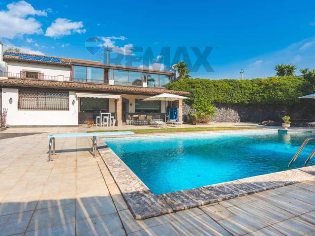 Villa in vendita a San Giovanni la Punta CT