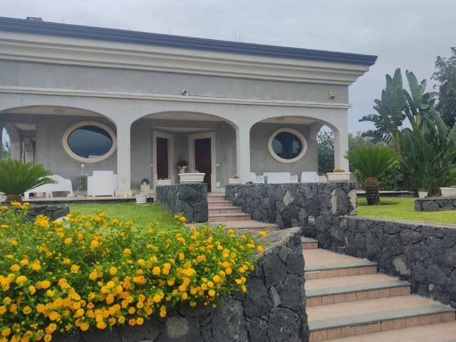 Villa in vendita a San Giovanni la Punta CT