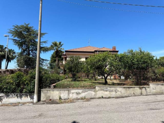 Villa in vendita a San Giovanni la Punta CT
