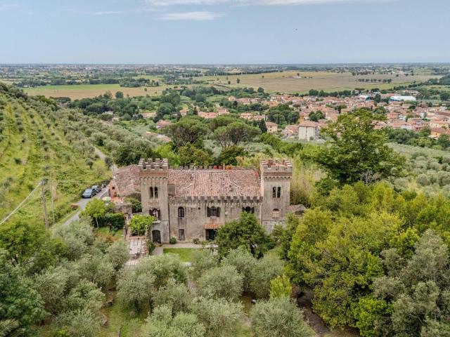Villa in vendita a San Giuliano Terme PI