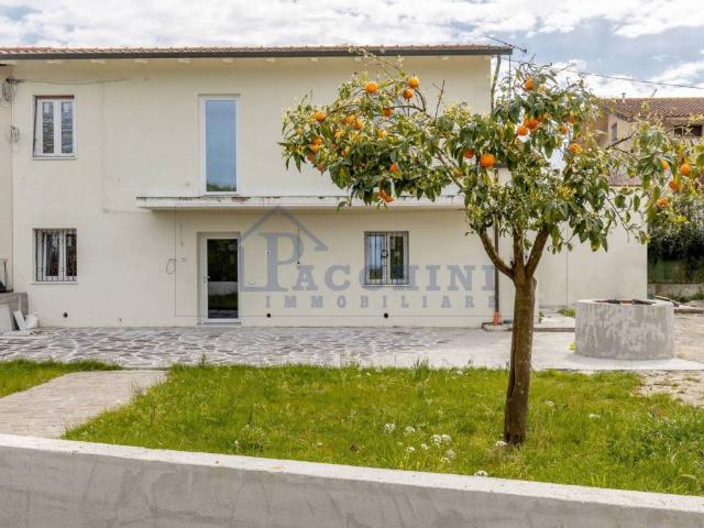 Villa in vendita a San Giuliano Terme PI