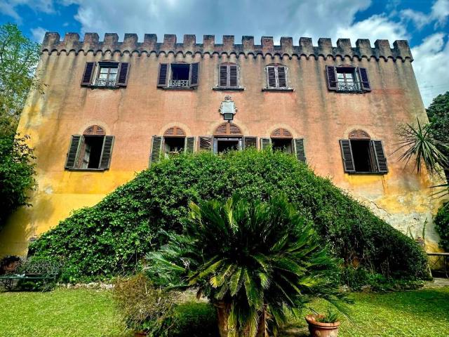 Villa in vendita a San Giuliano Terme PI