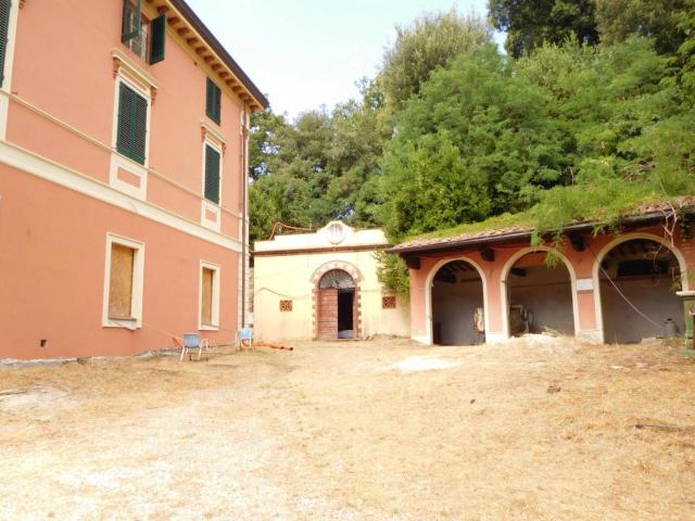 Villa in vendita a San Giuliano Terme