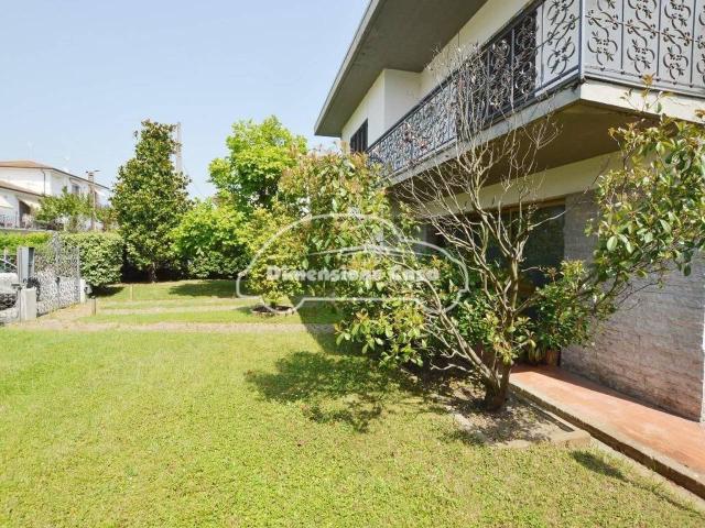Villa in vendita a San Giuliano Terme