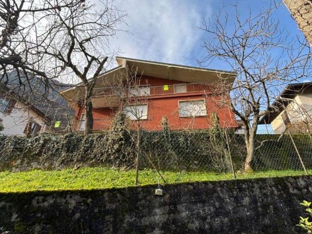 Villa in vendita a San Pellegrino Terme BG