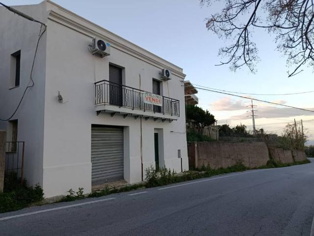 Villa in vendita a San Pier Niceto ME
