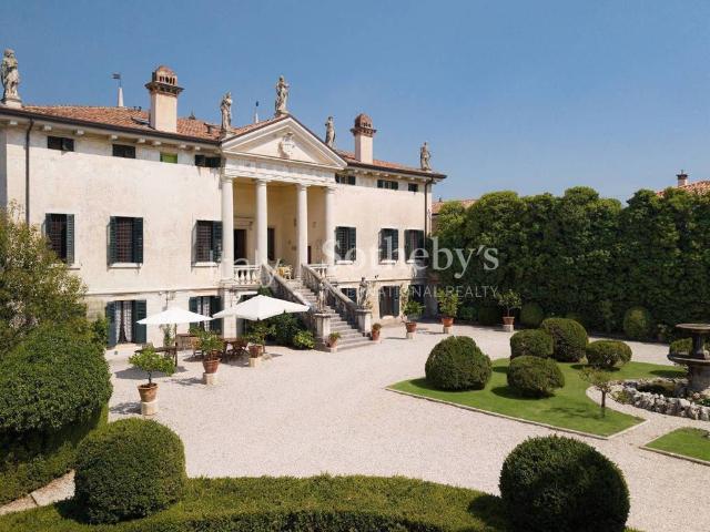 Villa in vendita a San Pietro in Cariano VR
