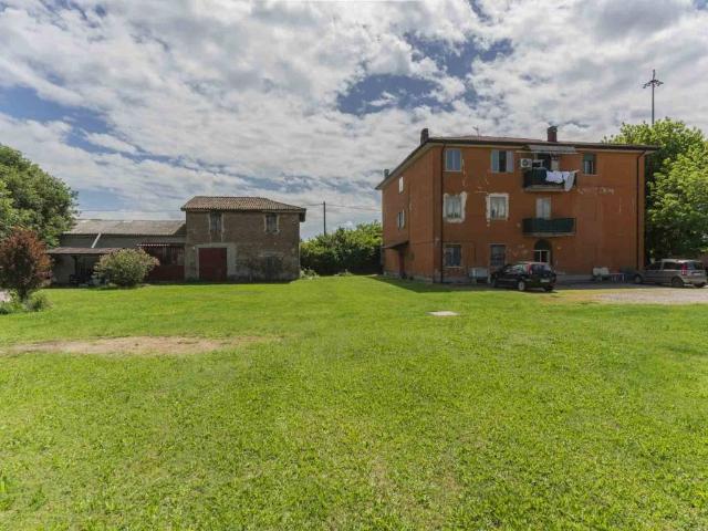 Villa in vendita a San Pietro in Casale BO