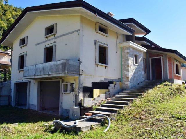 Villa in vendita a San Pietro Mussolino VI