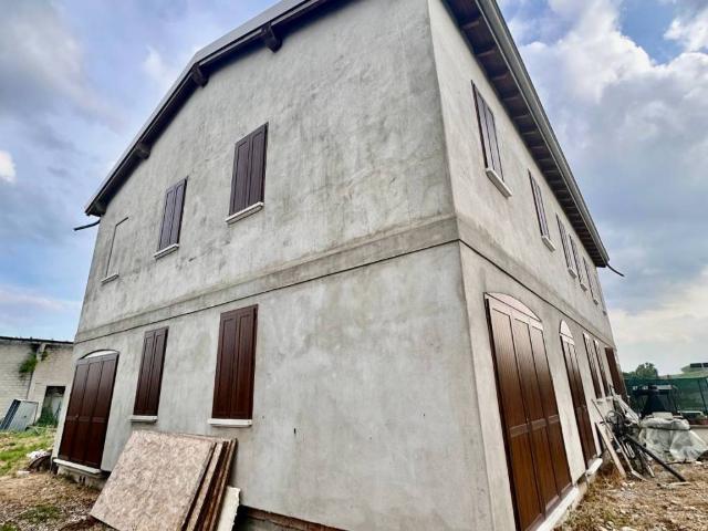 Villa in vendita a San Possidonio MO
