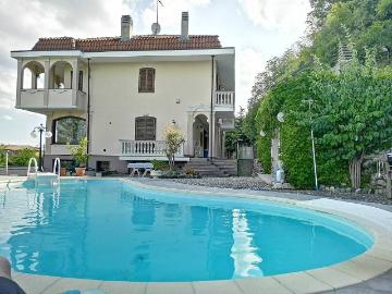 Villa in vendita a San Raffaele Cimena TO