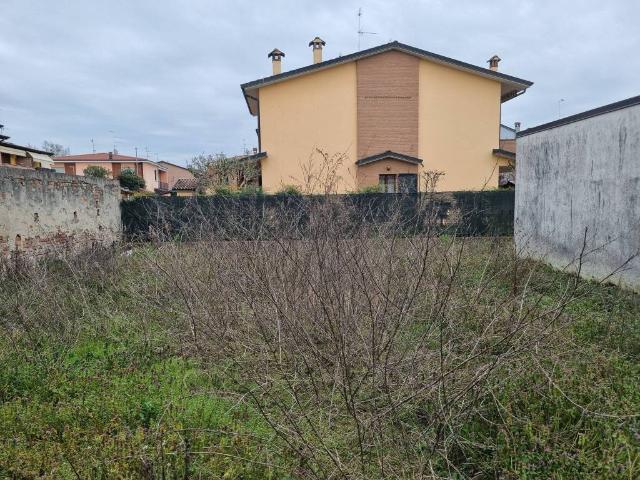 Villa in vendita a San Rocco al Porto LO