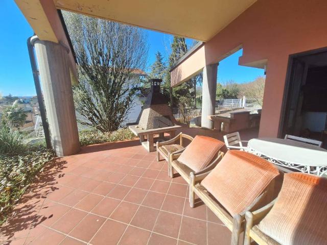 Villa in vendita a San Salvatore Monferrato AL