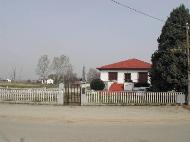 Villa in vendita a San Salvatore Monferrato AL