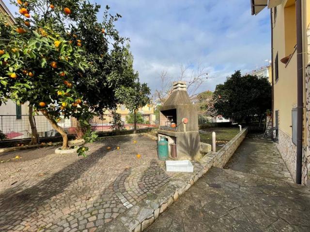 Villa in vendita a San Sebastiano al Vesuvio NA