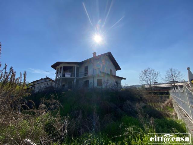 VILLA in VENDITA a SAN SEBASTIANO DA PO San Sebastiano da Po di 5 vani