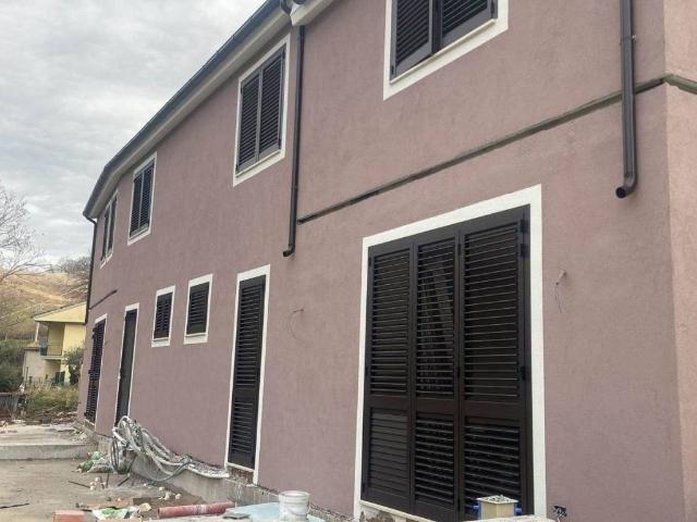 Villa in vendita a San Severino Marche MC