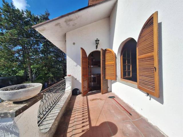 Villa in vendita a San Severino Marche MC