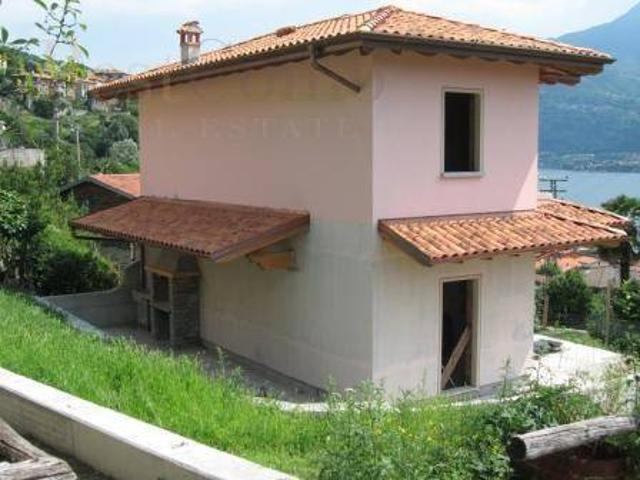 Villa in vendita a San Siro CO