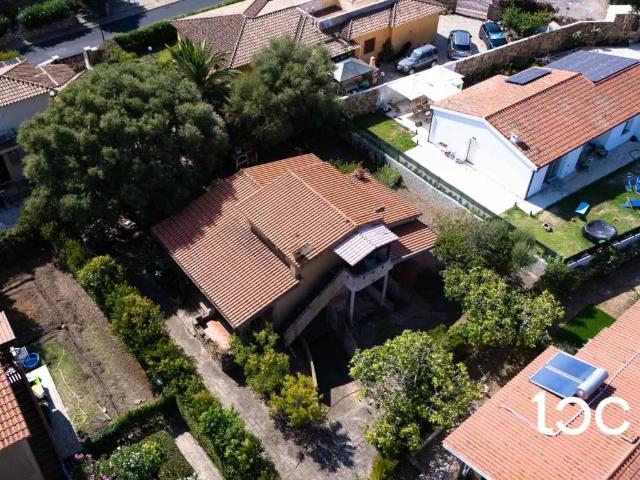Villa in vendita a San Teodoro OT