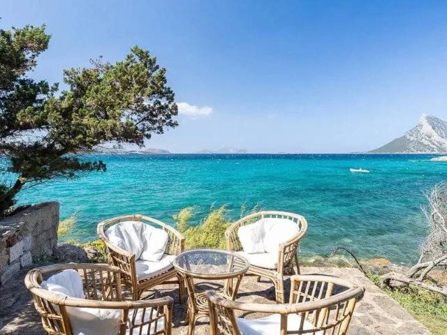 Villa in vendita a San Teodoro OT