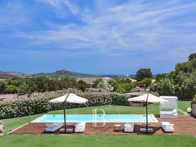 Villa in vendita a San Teodoro OT