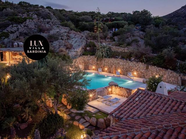 Villa in vendita a San Teodoro OT