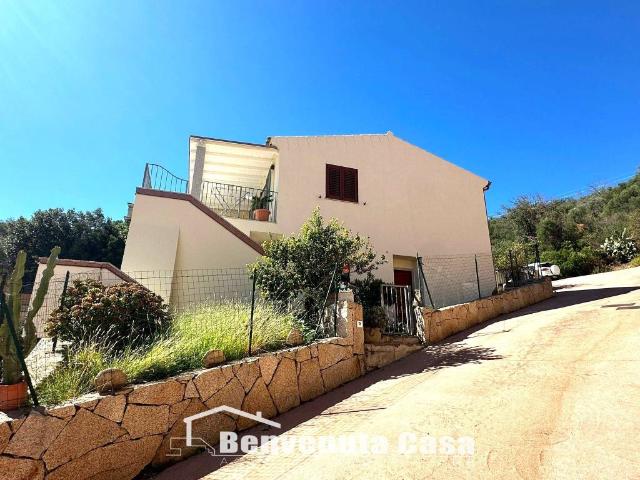 Villa in vendita a San Teodoro OT