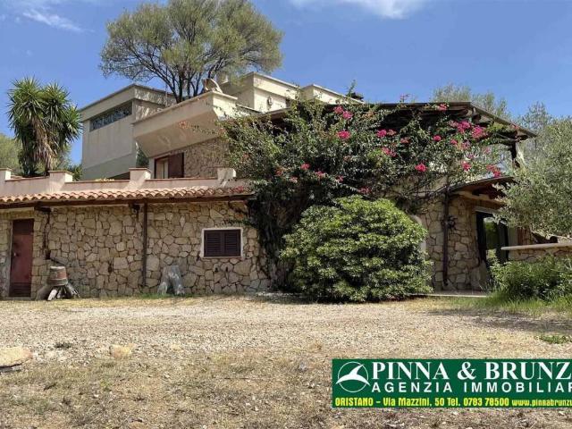 Villa in vendita a San Teodoro OT