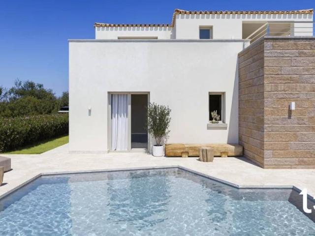 Villa in vendita a San Teodoro OT