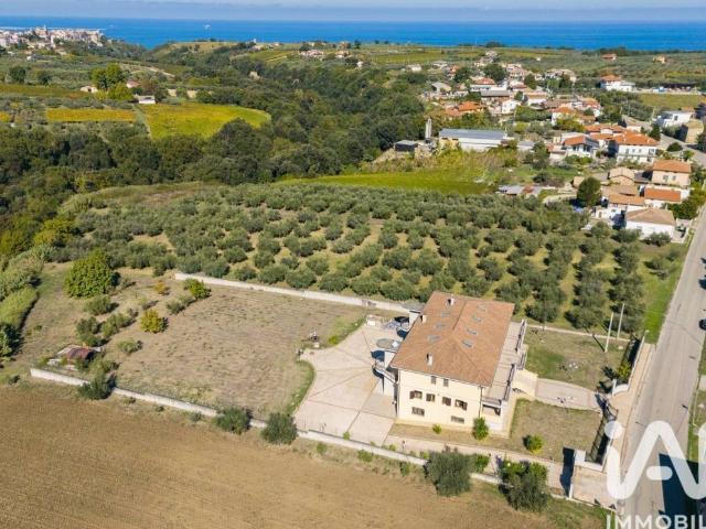 Villa in vendita a San Vito Chietino CH