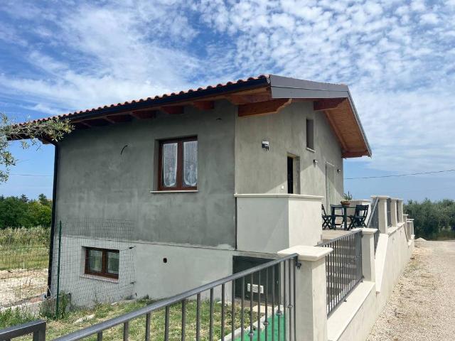 Villa in vendita a San Vito Chietino CH
