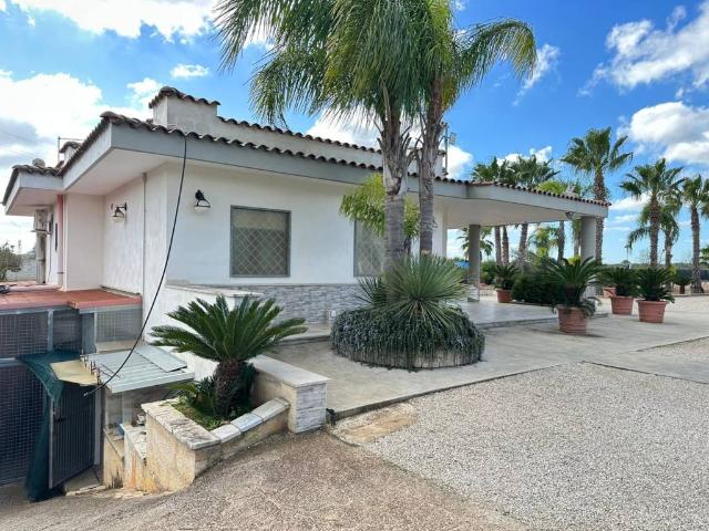 Villa in vendita a San Vito dei Normanni BR