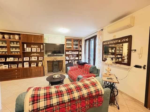 Villa in vendita a San Zenone al Lambro MI