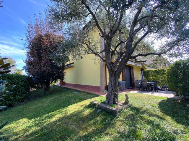 Villa in vendita a San Zenone al Lambro MI