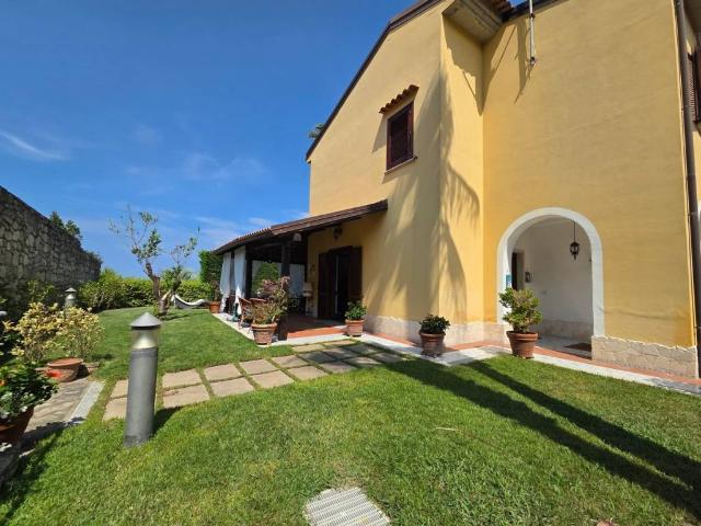 Villa in vendita a Sangineto CS