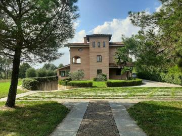 Villa in vendita a Sanfrè CN