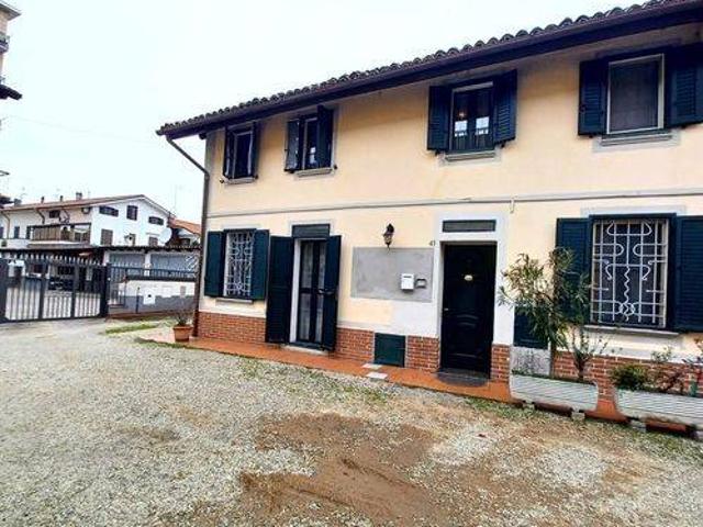 Villa in vendita a Sannazzaro de' Burgondi PV