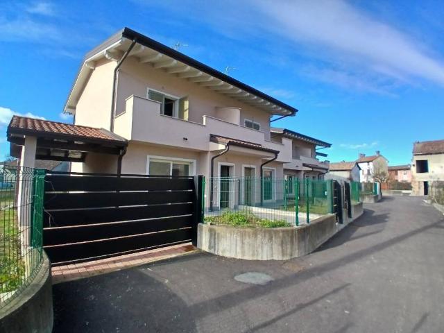 Villa in vendita a Pieve del Cairo PV