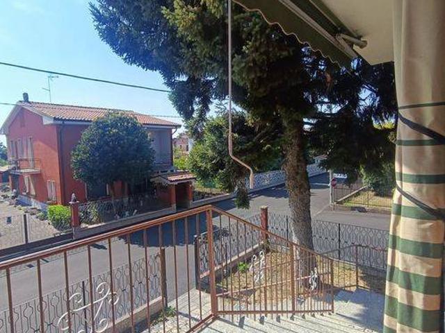 Villa in vendita a Sannazzaro de' Burgondi PV