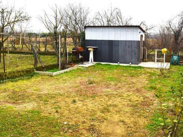 Villa in vendita a Sannazzaro de' Burgondi PV