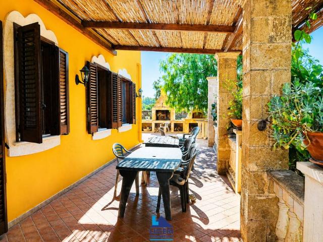 Villa in vendita a Sannicola LE