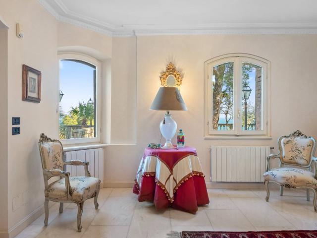 Villa in vendita a Sanremo 476m² Sanremo