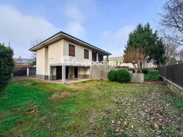 Villa in vendita a Santo Stefano Ticino